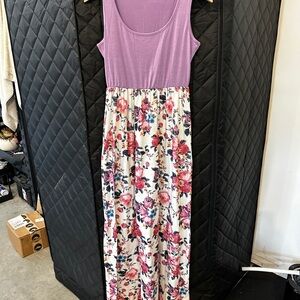 Floral Maxi Dress with Purple Top and pockets. Size M